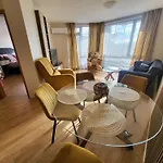 Aspen Pirin View F305